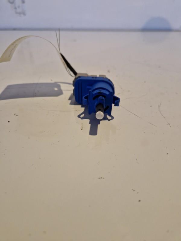 Contacteur feu stop FORD FOCUS 4  - 1