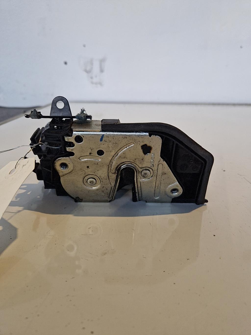 Fermeture centralisee avant gauche BMW SERIE 1 E87 PHASE 2  - 1