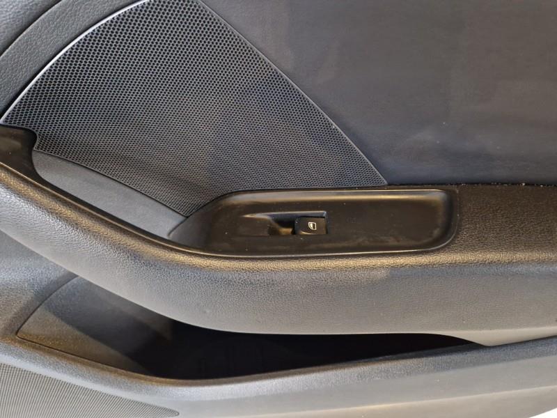 Garniture porte avant droite AUDI A3 3 SPORTBACK PHASE 2  - 1