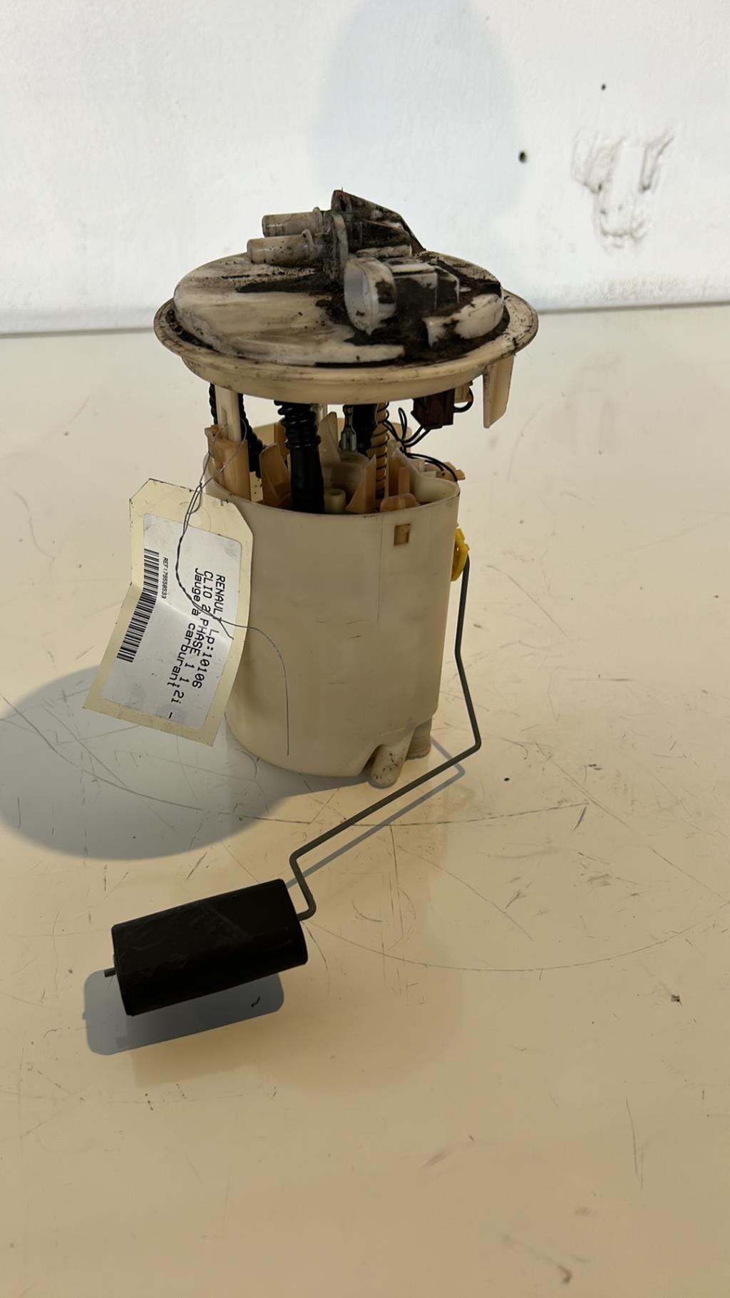 Jauge à carburant RENAULT CLIO 2 PHASE 1 Essence - 1