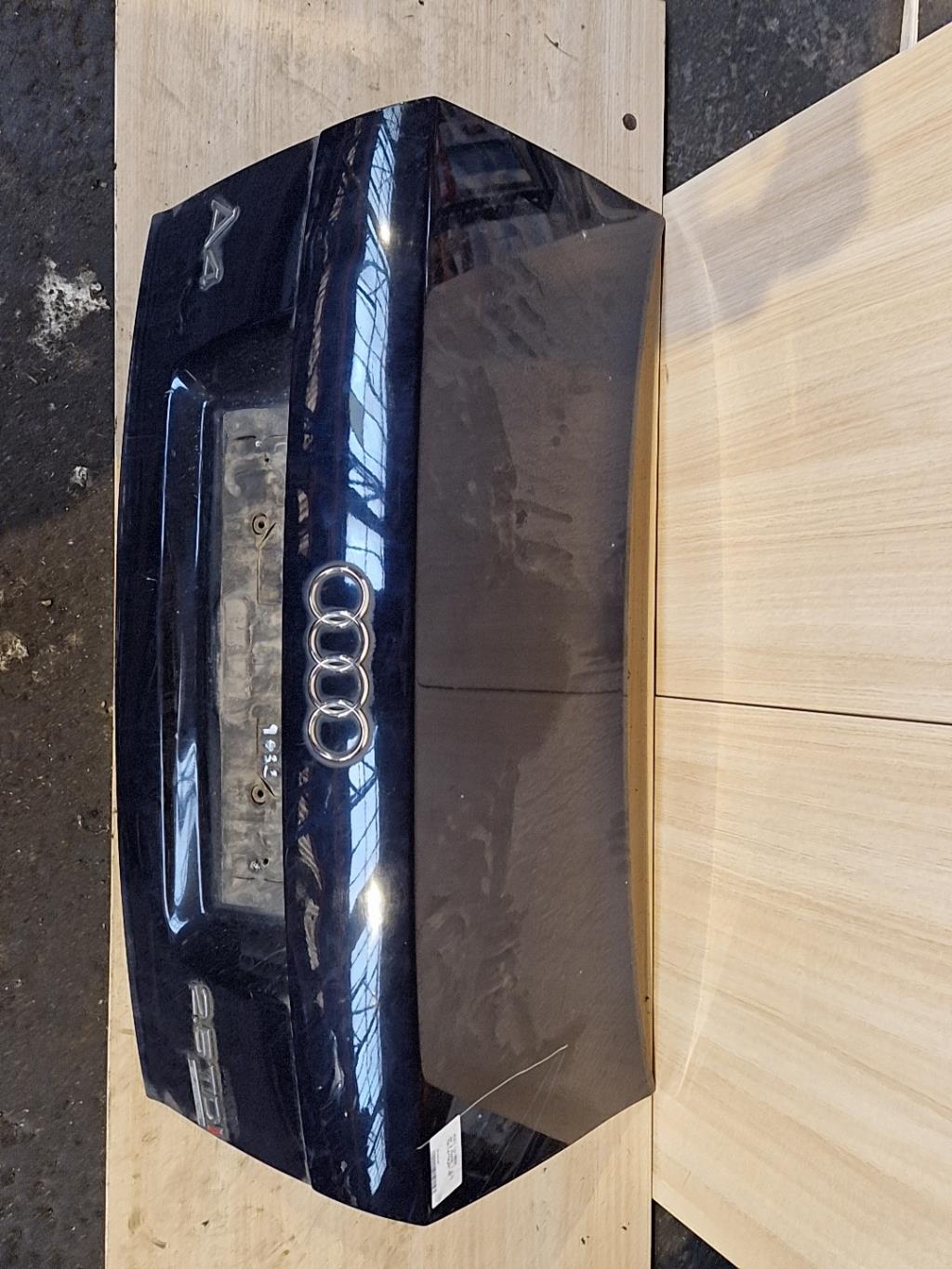 Malle/Hayon arriere AUDI A4 2 PHASE 1  - 1