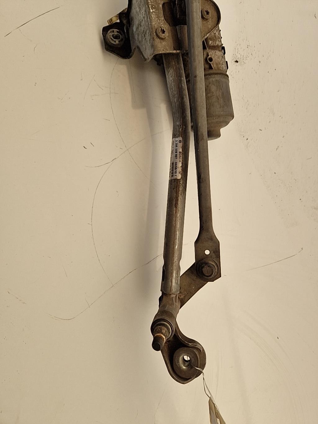 Moteur essuie glace avant AUDI A4 2 PHASE 1  - 1