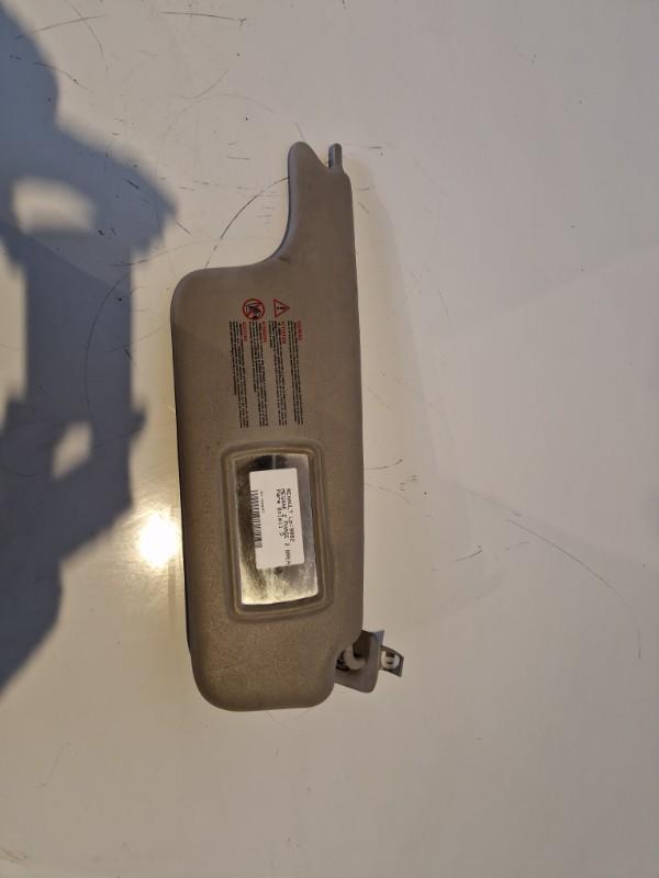 Pare soleil droit RENAULT MEGANE 2 PHASE 2 BREAK Diesel - 1