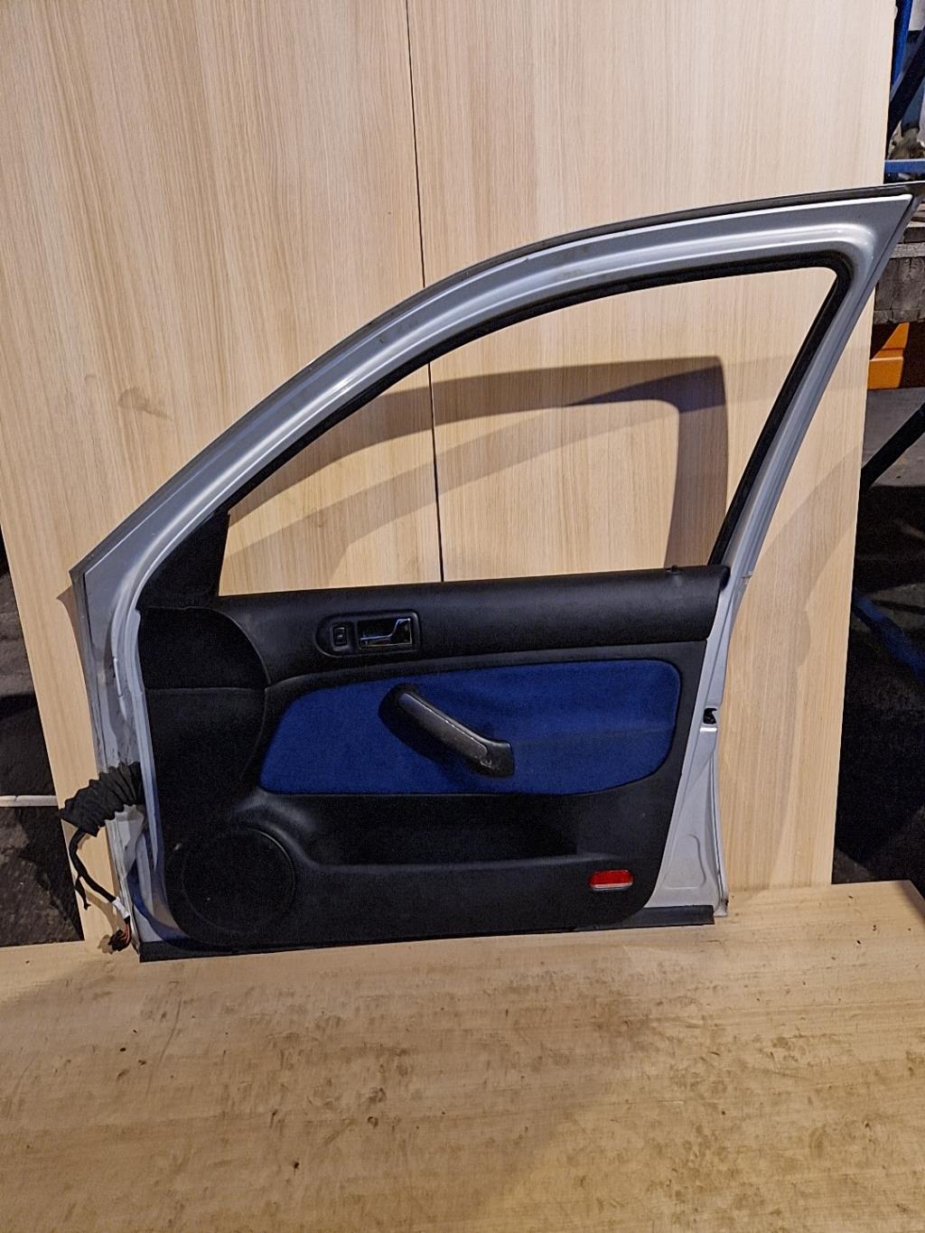 Porte avant droit VOLKSWAGEN BORA  - 1