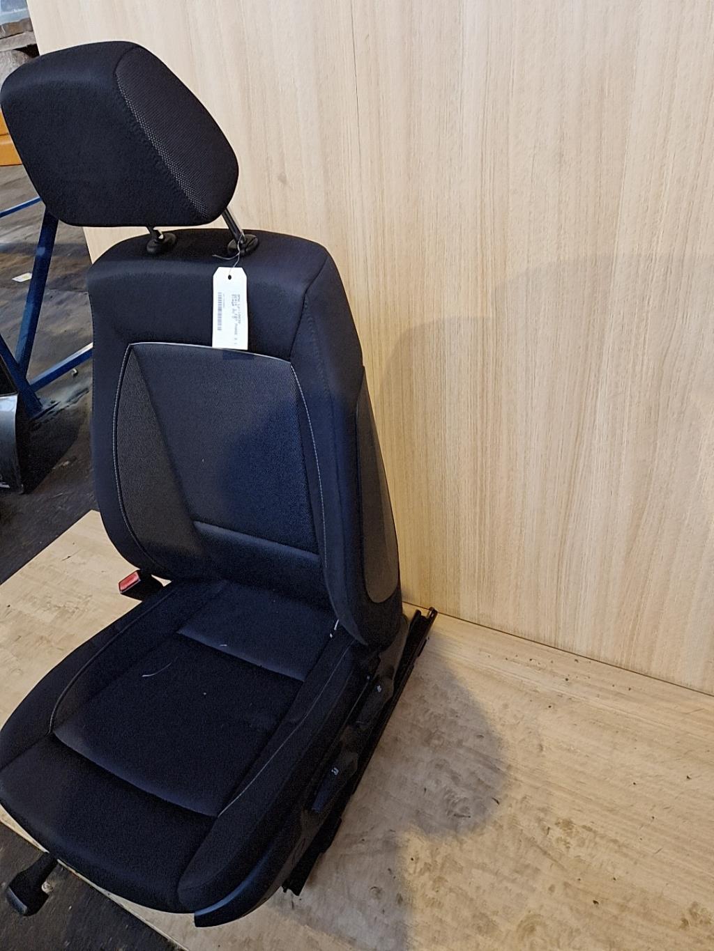 Siege avant droit BMW SERIE 1 E87 PHASE 2  - 1