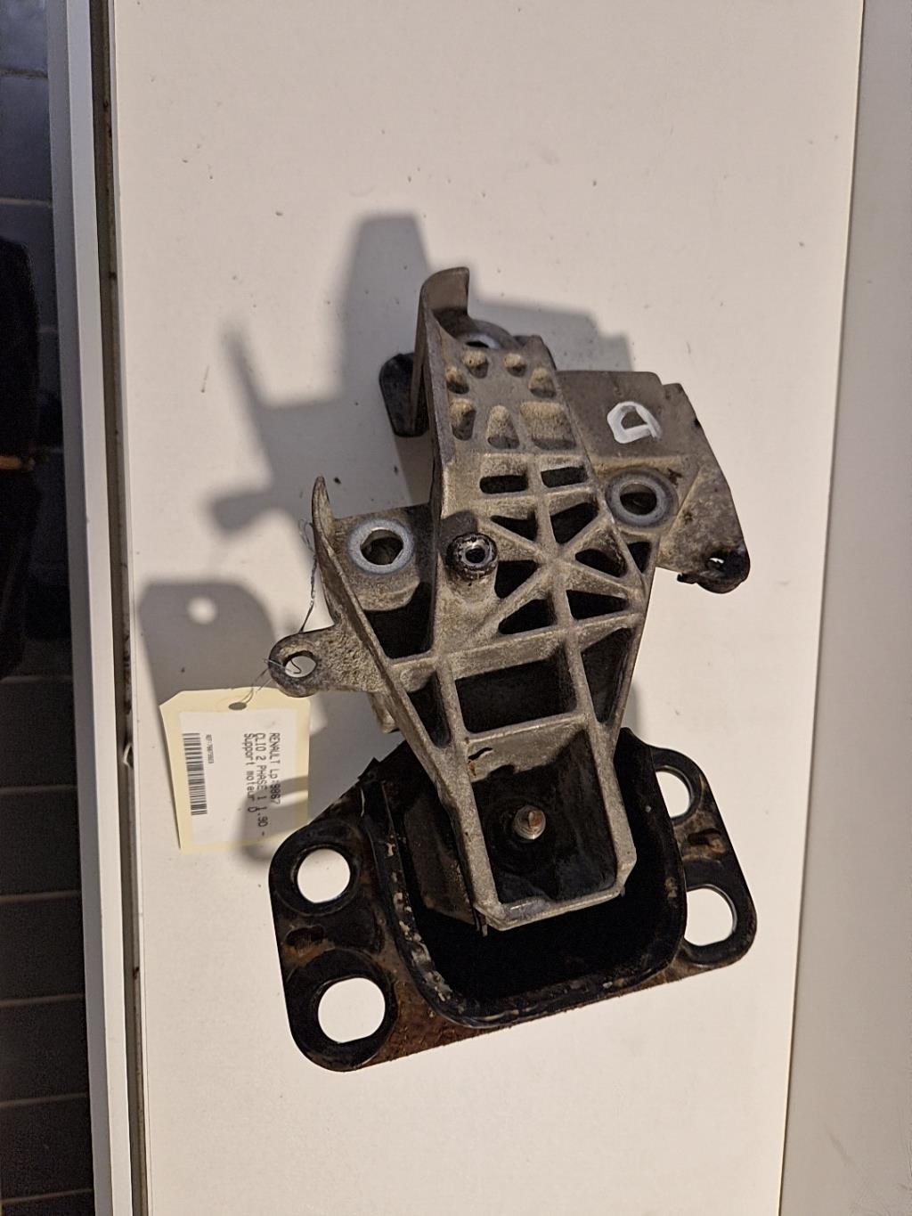Support moteur droit RENAULT CLIO 2 PHASE 1 Diesel - 1