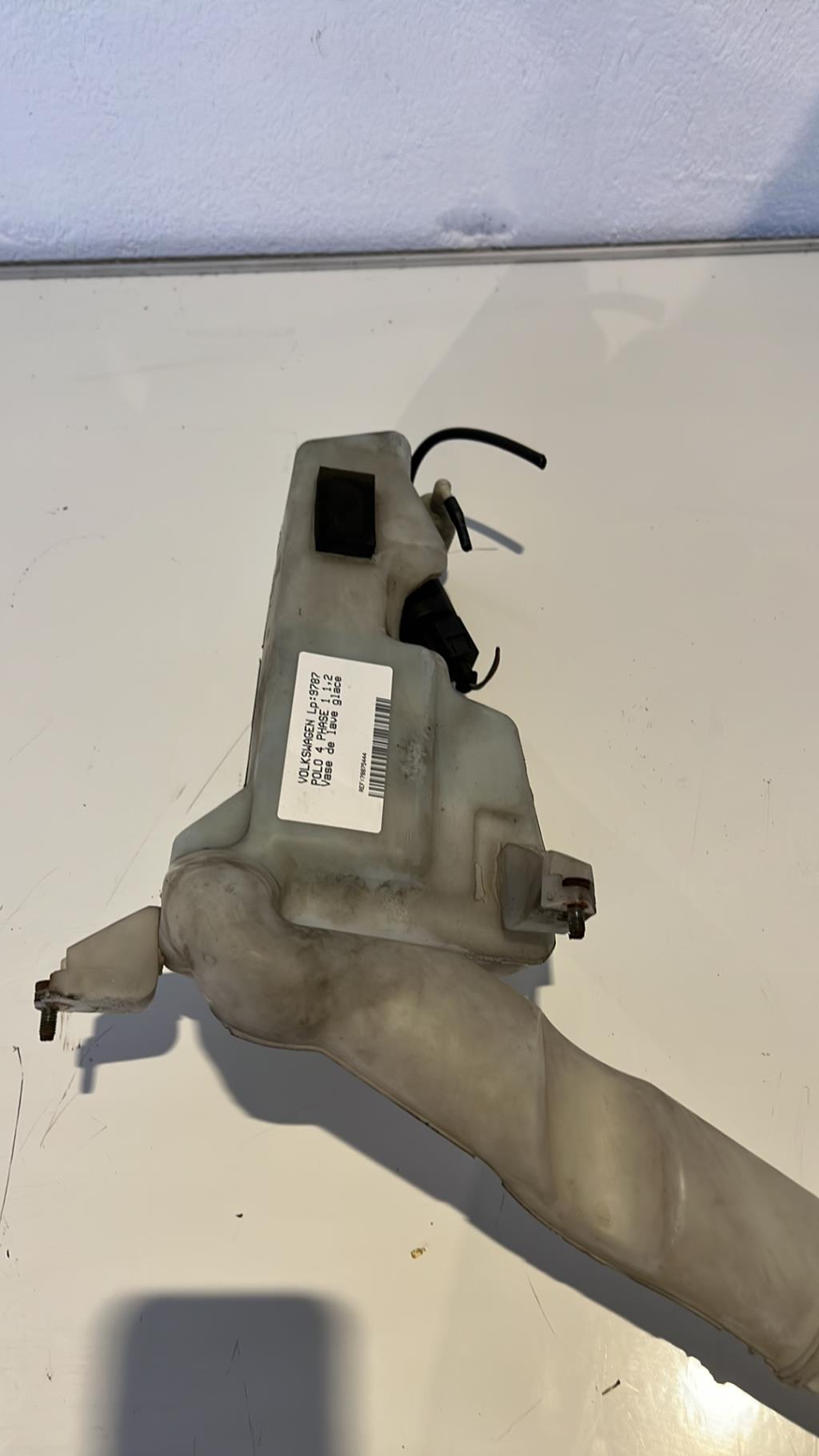 Vase de lave glace VOLKSWAGEN POLO 4 PHASE 1  - 1