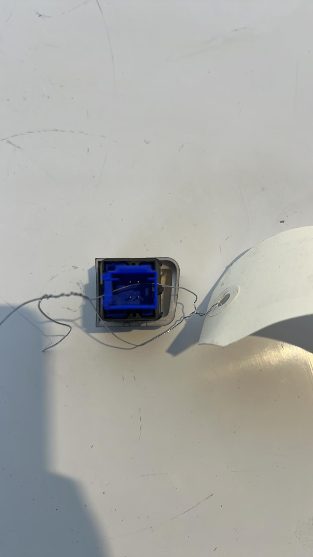 Bouton de warning PEUGEOT 2008 1 PHASE 1  - 1
