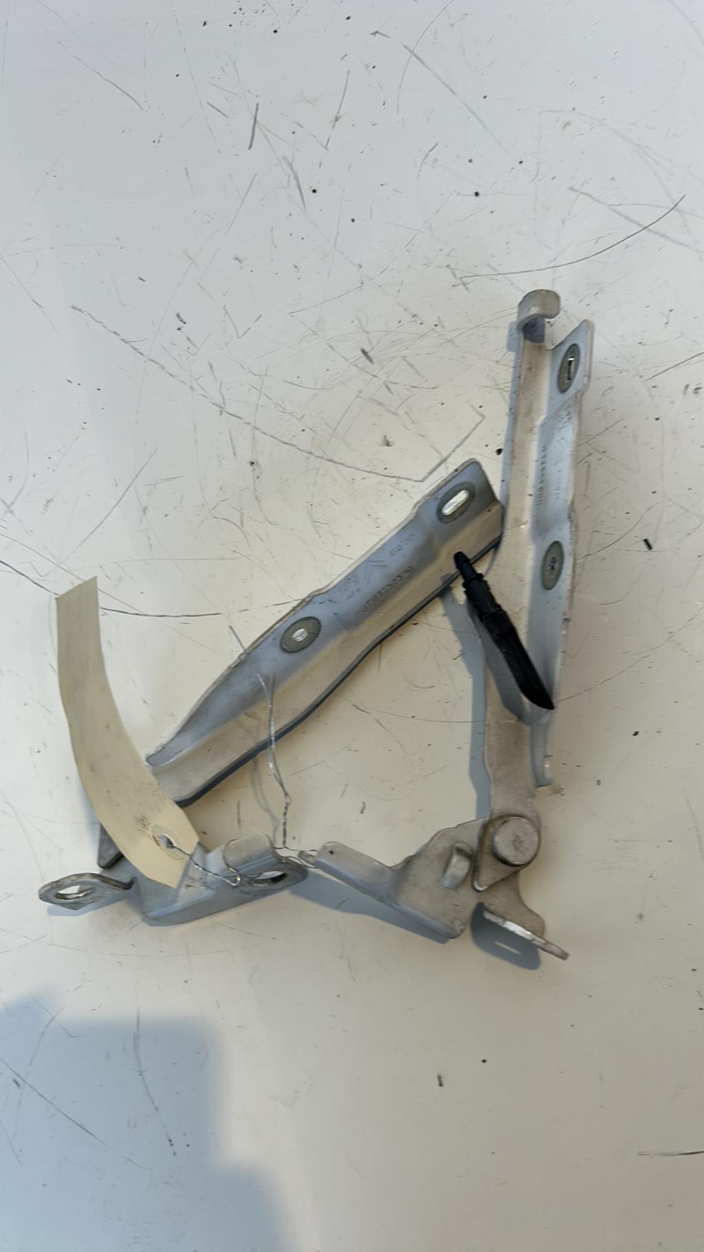 Charniere de capot CITROEN C3 2 PHASE 1  - 1
