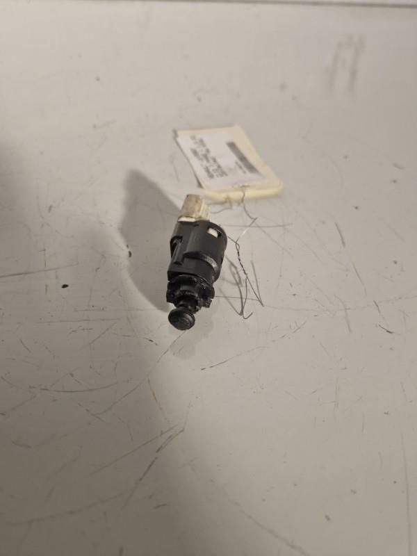 Contacteur feu stop RENAULT CLIO 3 PHASE 1  - 1