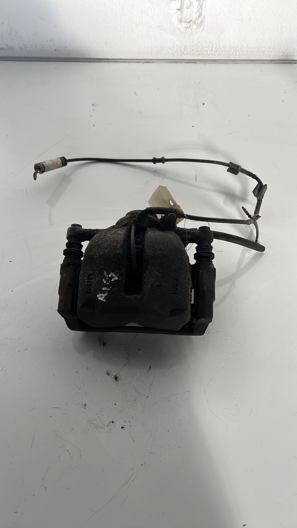 Etrier avant gauche (freinage) MINI MINI 2 R56 PHASE 1 Diesel - 1