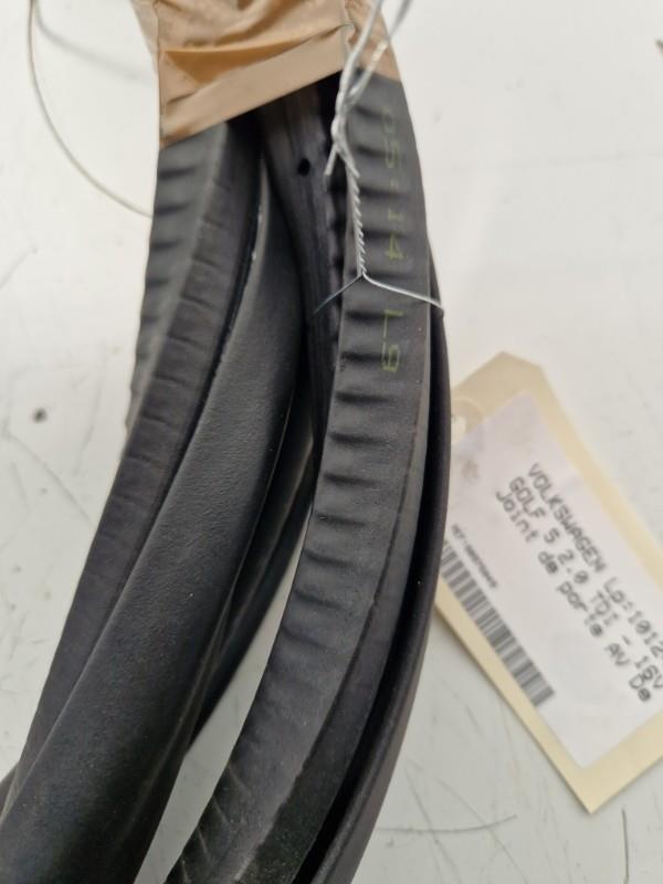 Joint de porte avant droite VOLKSWAGEN GOLF 5 Diesel - 1