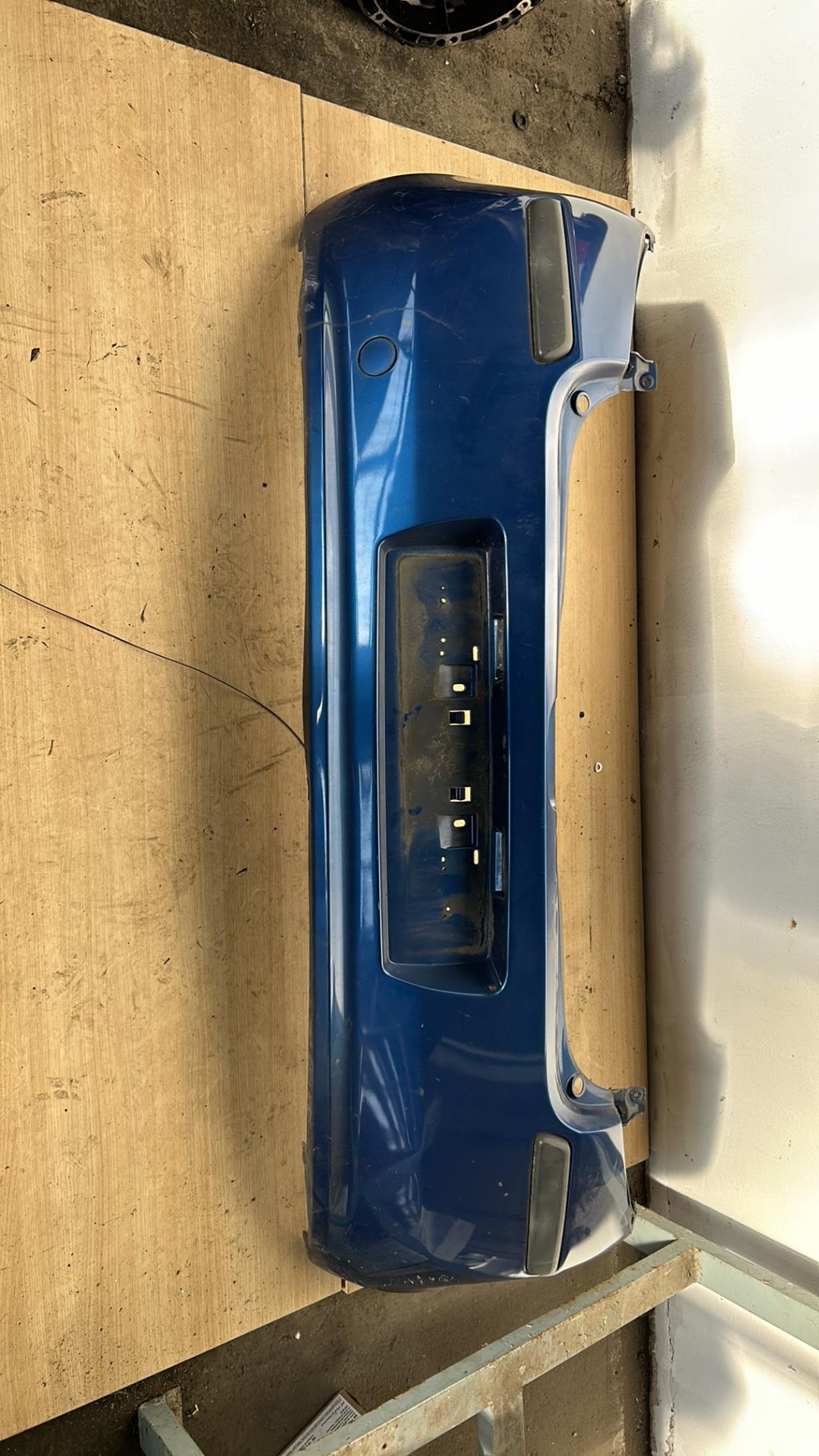 Pare choc arriere RENAULT CLIO 3 PHASE 1  - 1