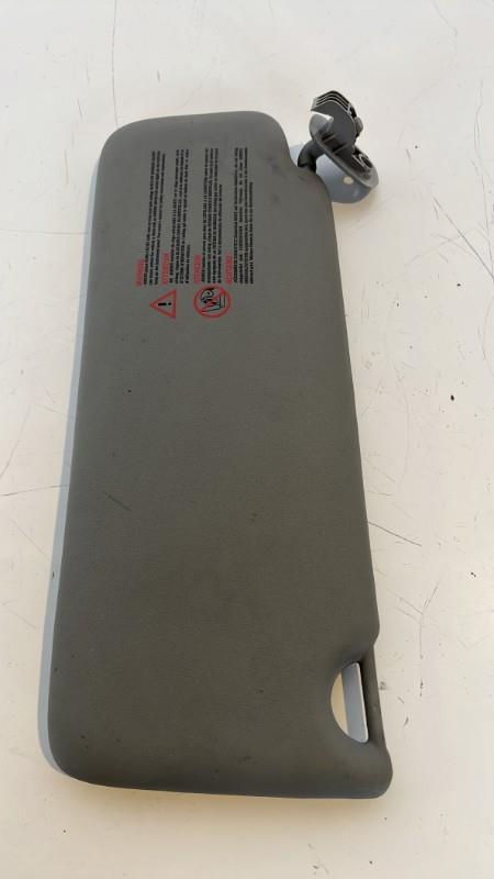 Pare soleil droit RENAULT CLIO 2 PHASE 2 Diesel - 1