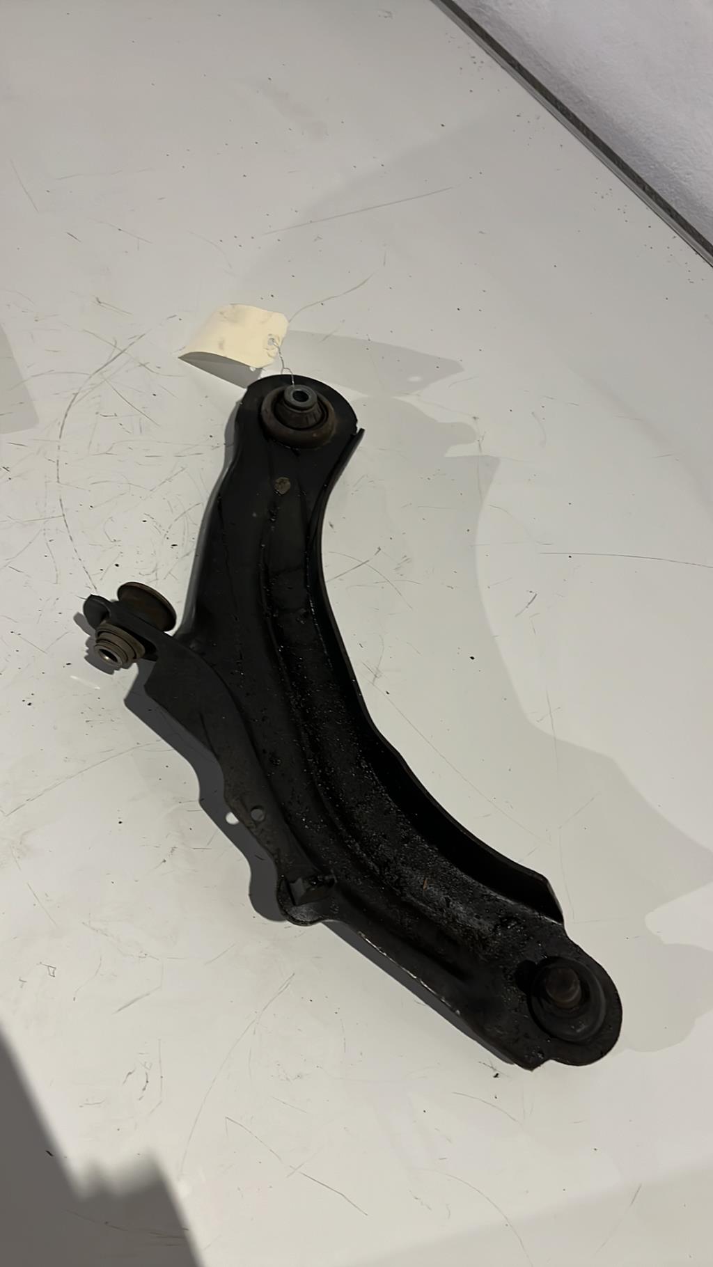 Triangle avant gauche RENAULT MEGANE 2 PHASE 1 Essence - 1