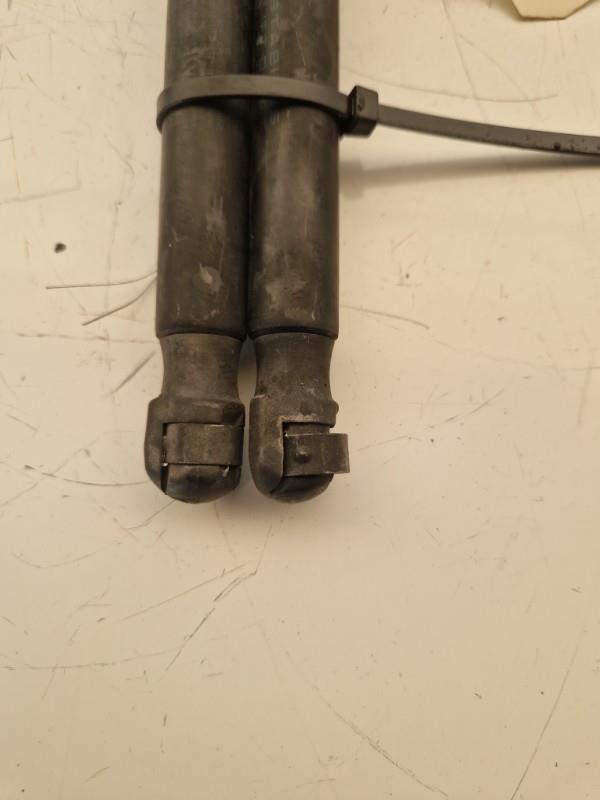 Verin de capot MINI MINI 2 R56 PHASE 1 Diesel - 1