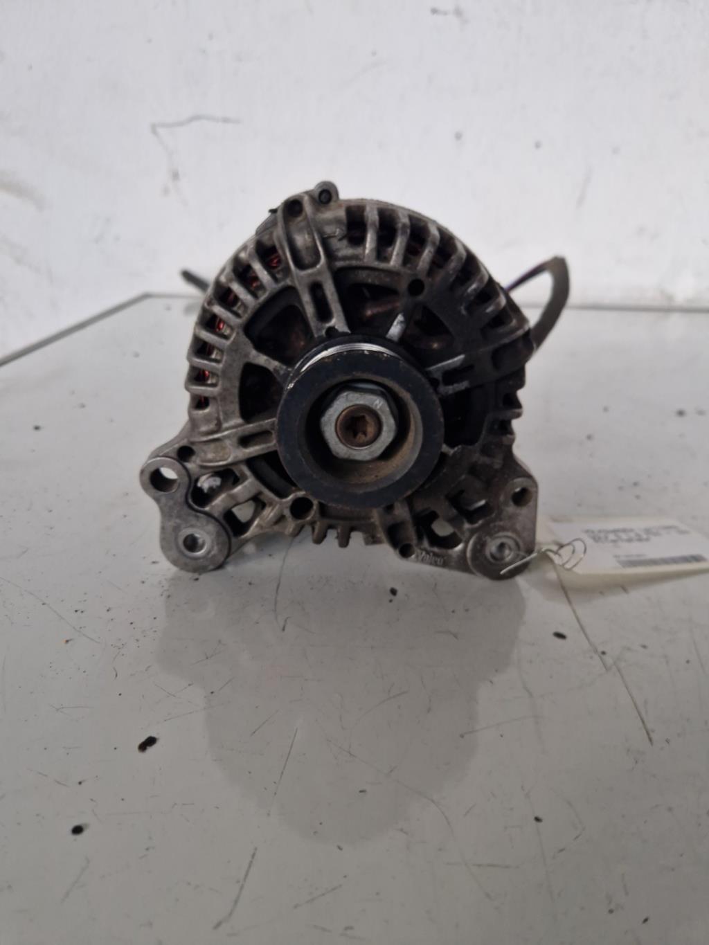 Alternateur VOLKSWAGEN GOLF 5 Essence - 1