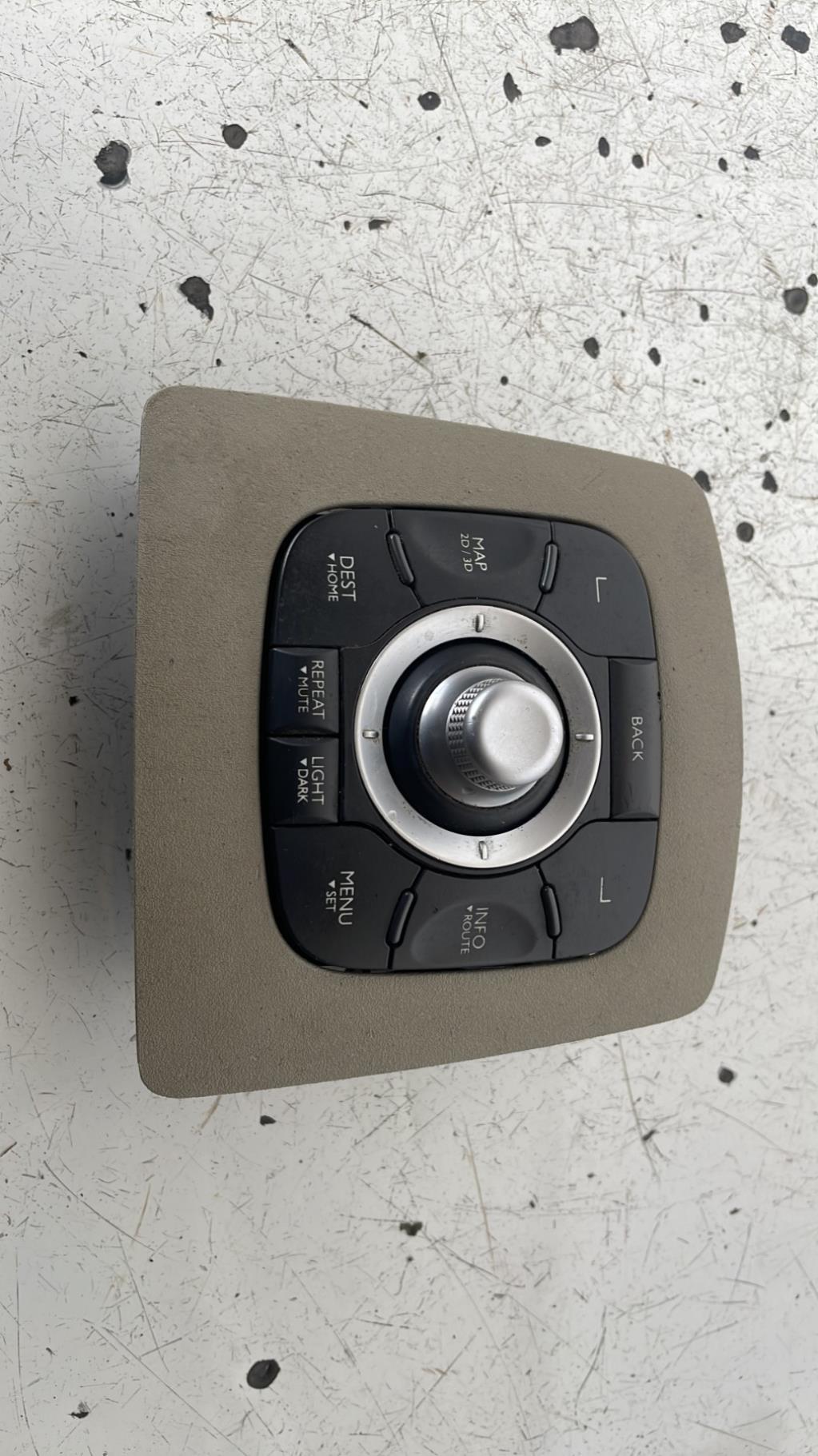 Commande GPS RENAULT SCENIC 3 PHASE 1 Diesel - 1