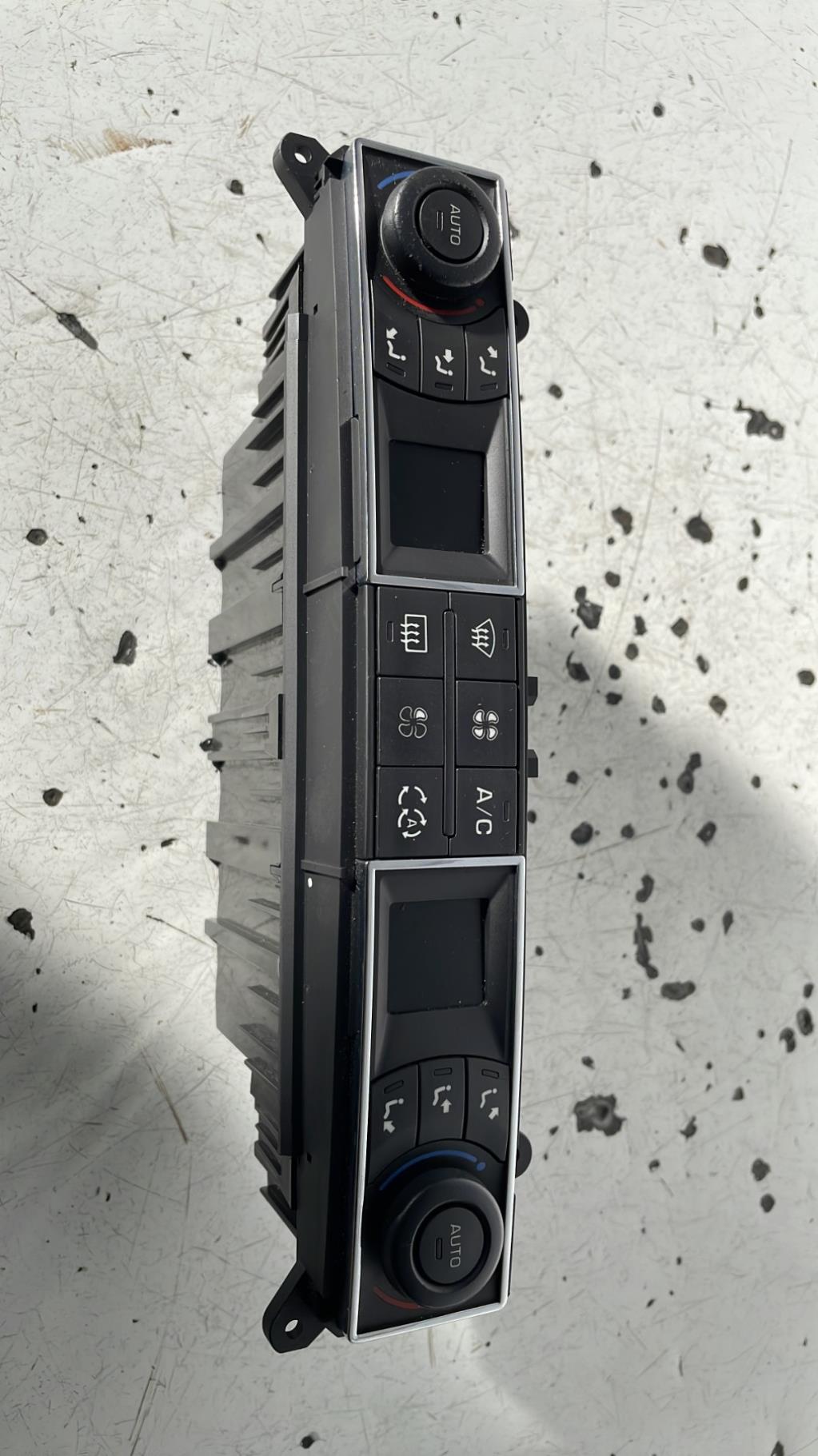 Commande chauffage CITROEN C5 2 BREAK Diesel - 1