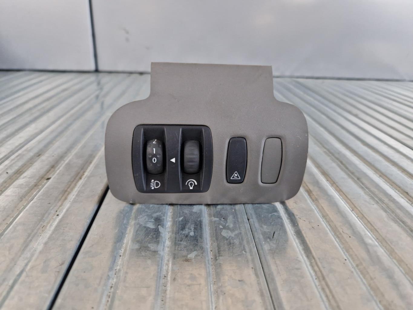 Commande de reglage hauteur de phare RENAULT SCENIC 2 PHASE 2  - 1