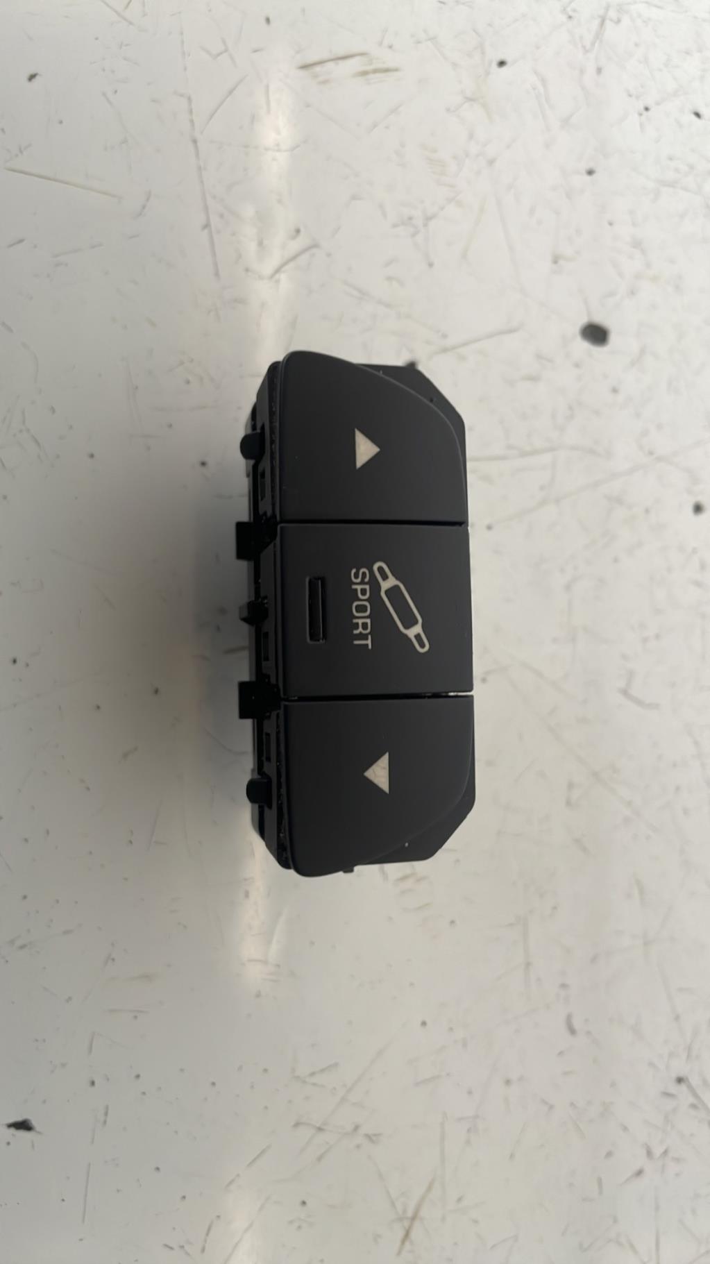 Commande de reglage suspension CITROEN C5 2 BREAK Diesel - 1