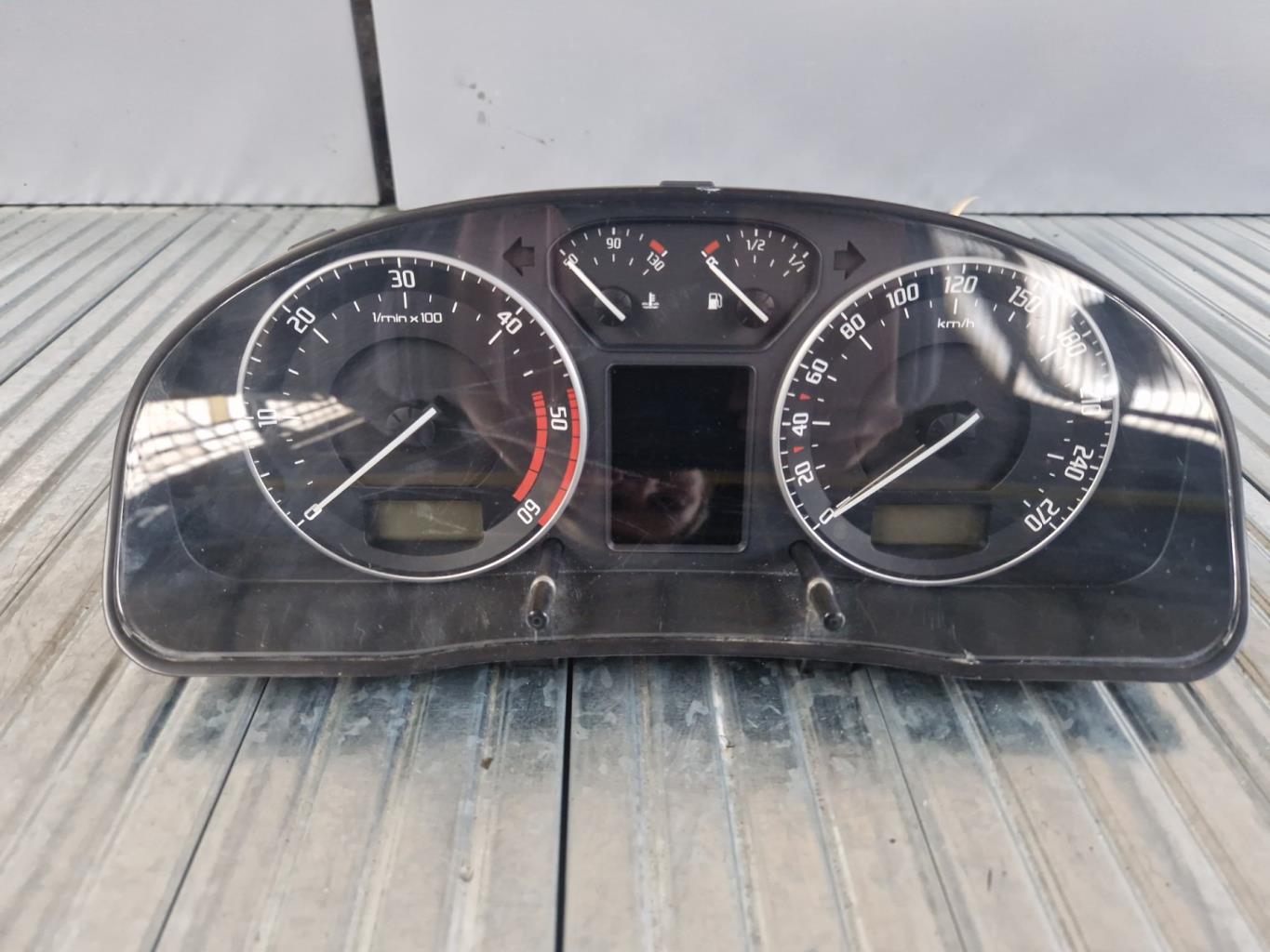 Compteur CITROEN XSARA PHASE 2  - 1