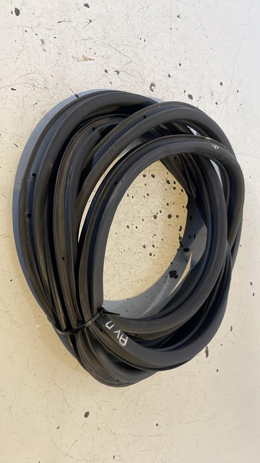 Joint de porte avant droite OPEL CORSA D PHASE 1 Diesel - 1