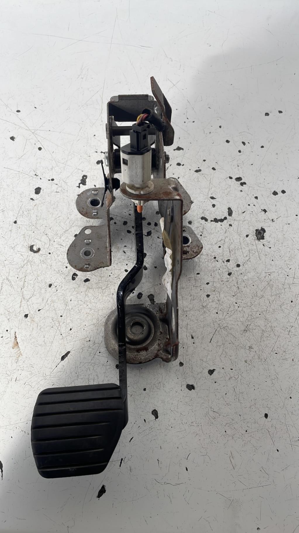 Pedale de frein RENAULT SCENIC 3 PHASE 1 Diesel - 1