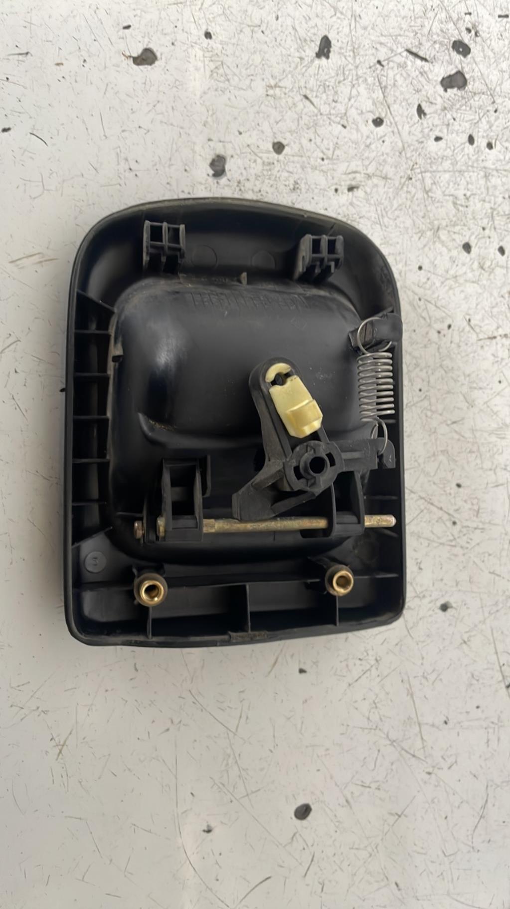 Poignee porte avant gauche RENAULT MASTER 2 PHASE 2 Diesel - 1