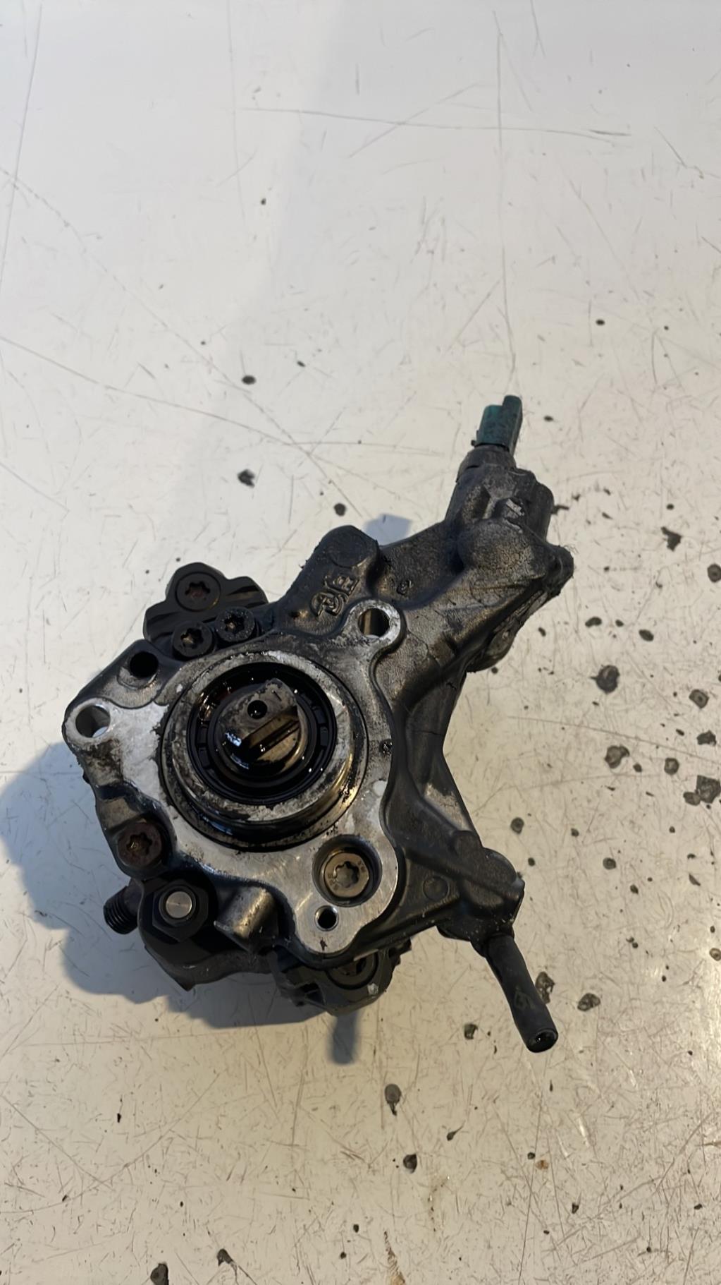 Pompe haute pression CITROEN C5 2 BREAK Diesel - 1