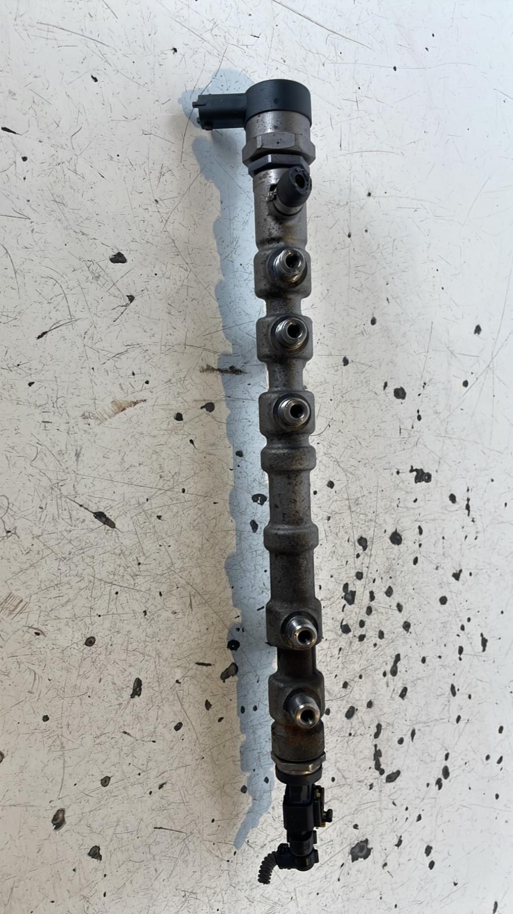 Rampe injection OPEL CORSA D PHASE 1 Diesel - 1