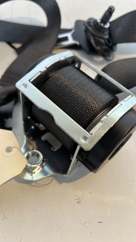 Ceinture arriere gauche OPEL CORSA D PHASE 2 Diesel - 1