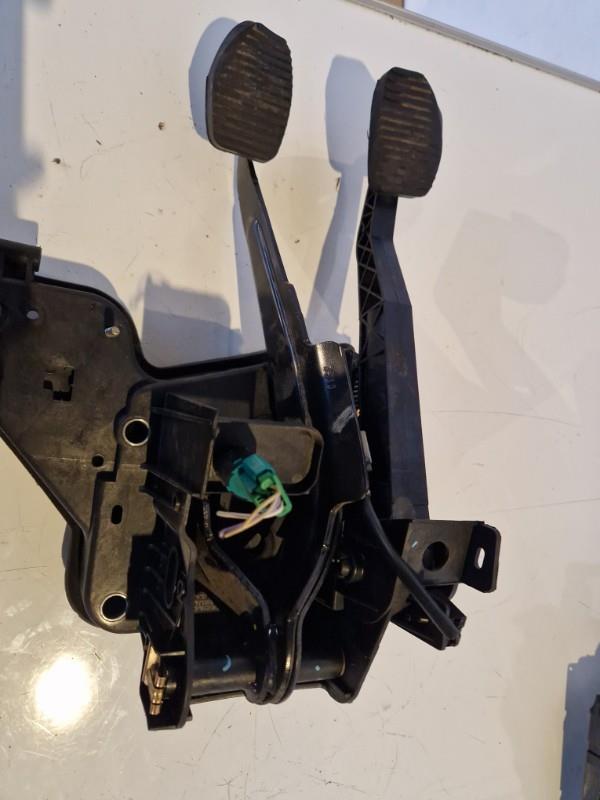Pedalier PEUGEOT 407 PHASE 1 Diesel - 1