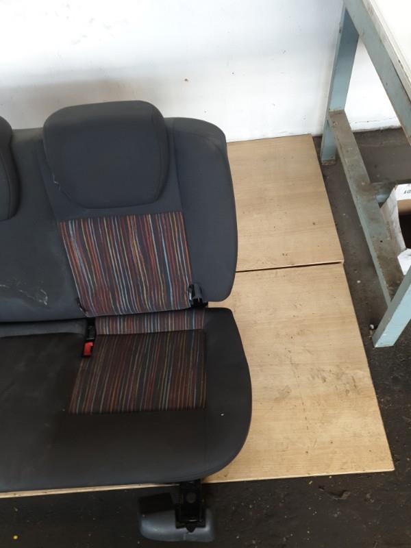 Siege arriere gauche/droit (3 EME RANGEE) RENAULT MODUS PHASE 2  - 1