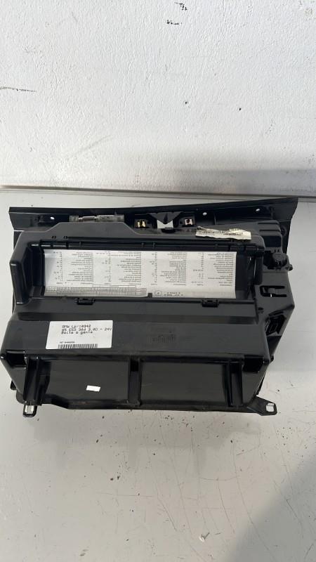 Boite a gants BMW X5 E53 Diesel - 1