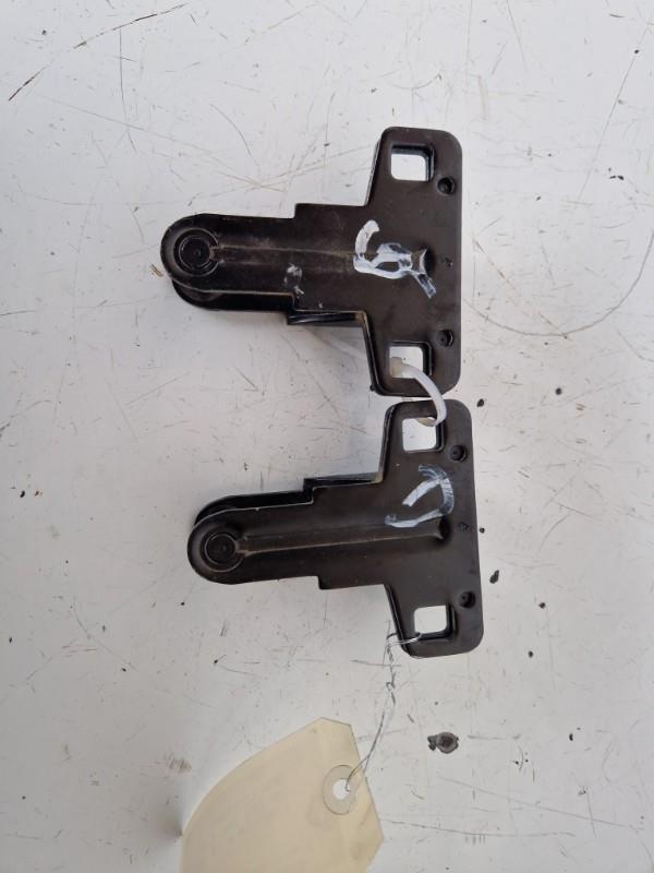 Charniere de porte avant droit BMW X5 E53 Diesel - 1