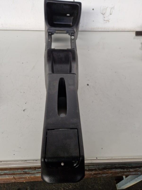 Console central (interieur plastique) VOLKSWAGEN GOLF 3 Essence - 1