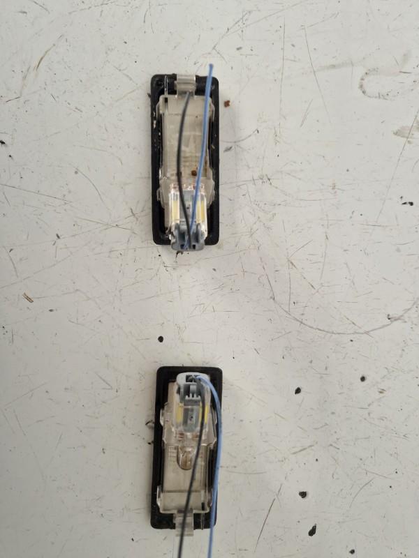 Eclairage de plaque RENAULT MODUS PHASE 1 Diesel - 1