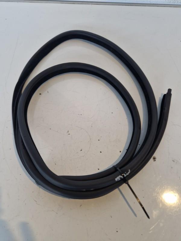 Joint de porte arriere droite BMW SERIE 3 E90 PHASE 1 Diesel - 1