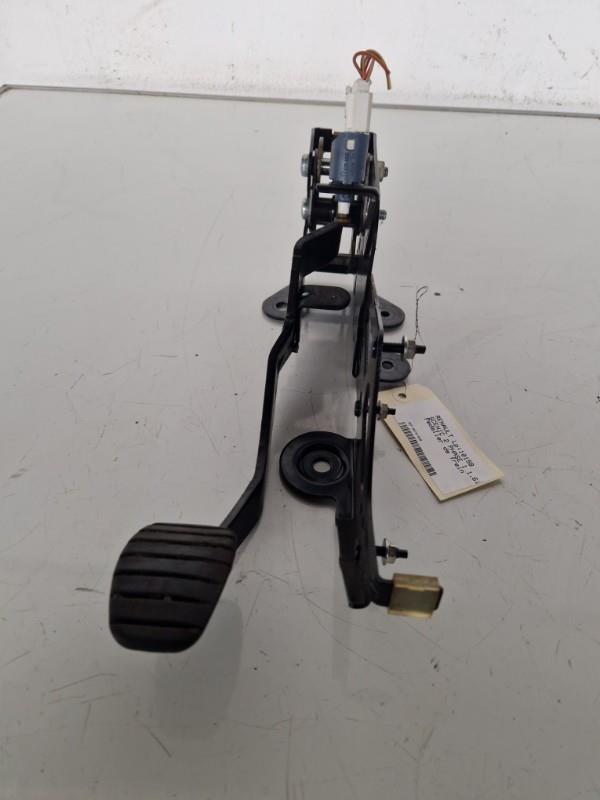 Pedale de frein RENAULT SCENIC 2 PHASE 1 Essence - 1