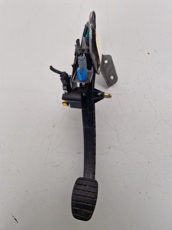 Pedale d'embrayage RENAULT SCENIC 2 PHASE 1 Essence - 1