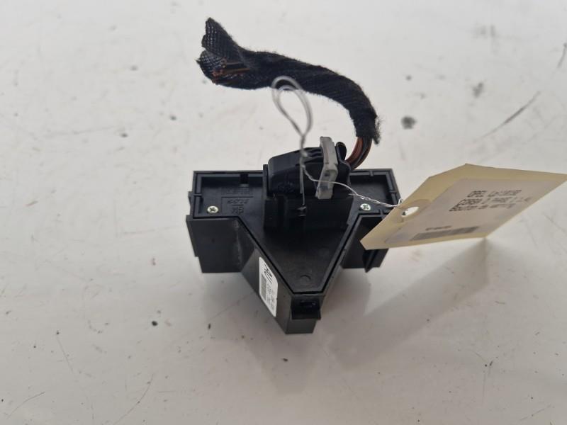 Bouton de warning OPEL CORSA D PHASE 1 Essence - 1