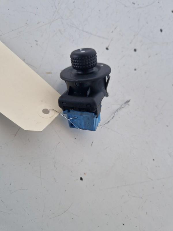 Commande retroviseurs CITROEN XSARA PICASSO PHASE 1 Diesel - 1
