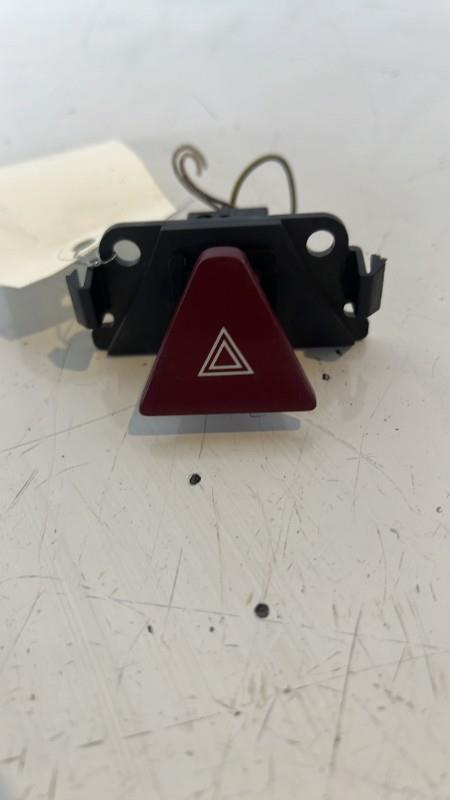 Bouton de warning PEUGEOT 307 PHASE 2 BREAK Diesel - 1