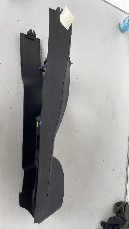 Console central (interieur plastique) PEUGEOT 207 PHASE 1 Essence - 1