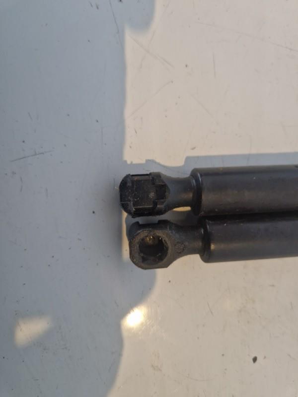 Verin de coffre CITROEN SAXO PHASE 2 Essence - 1