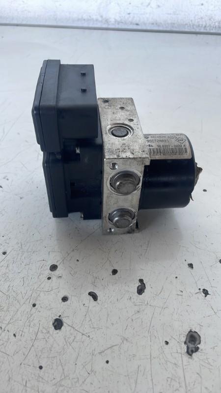 Bloc ABS (freins anti-blocage) RENAULT MEGANE 3 PHASE 1 BREAK Diesel - 1