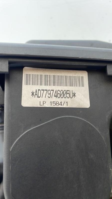 Boite a air BMW SERIE 1 E81 Diesel - 1
