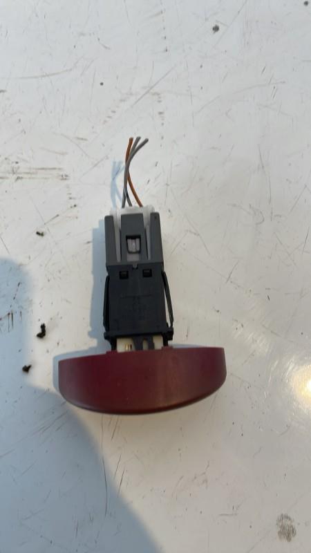 Bouton de warning PEUGEOT 206 PHASE 2 CABRIOLET Essence - 1