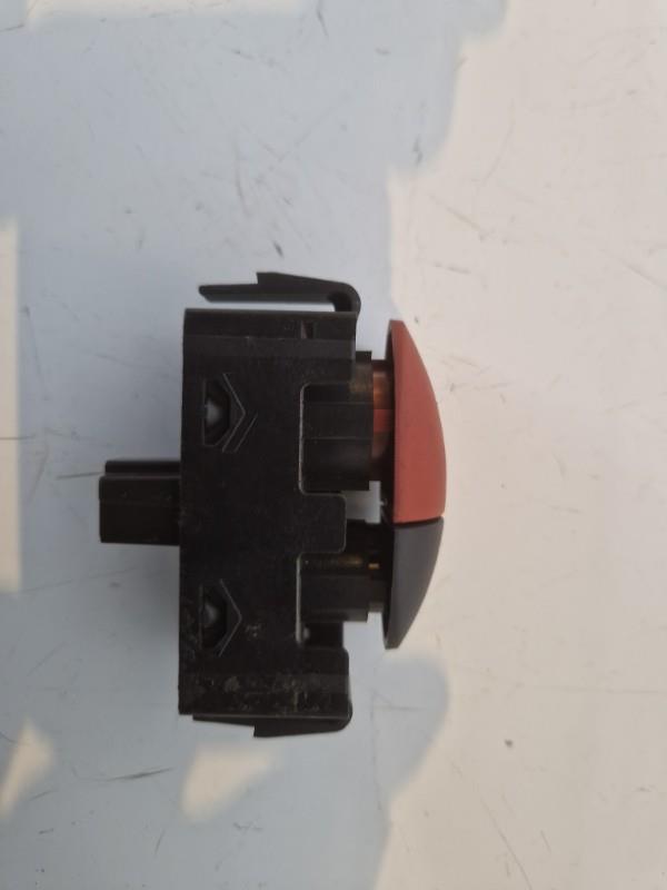 Bouton de warning RENAULT TWINGO 2 PHASE 2 Essence - 1